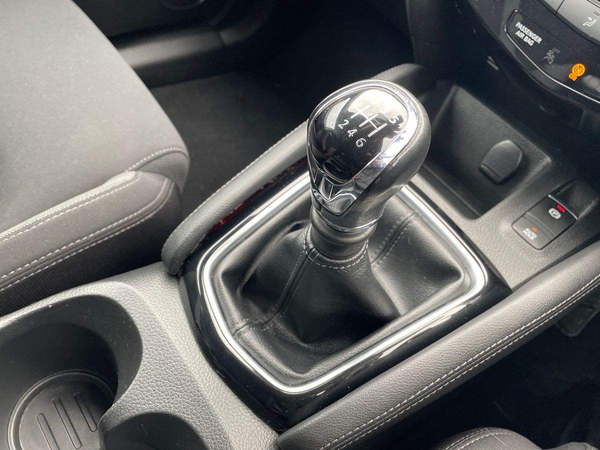 Used Nissan Qashqai 2017 for sale - 77911241: Photo 19