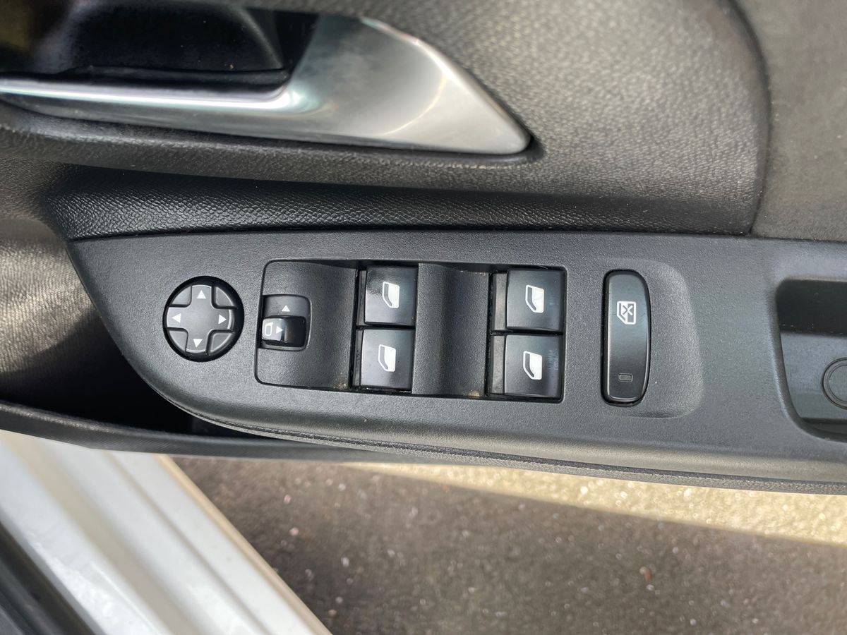 Used Vauxhall Corsa 2023 for sale - 78088505: Photo 20