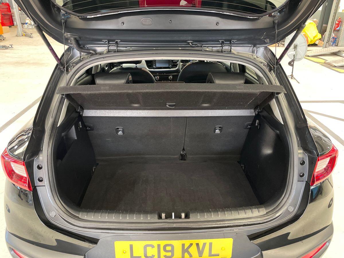 Used Kia Stonic 2019 for sale - 76730895: Photo 12