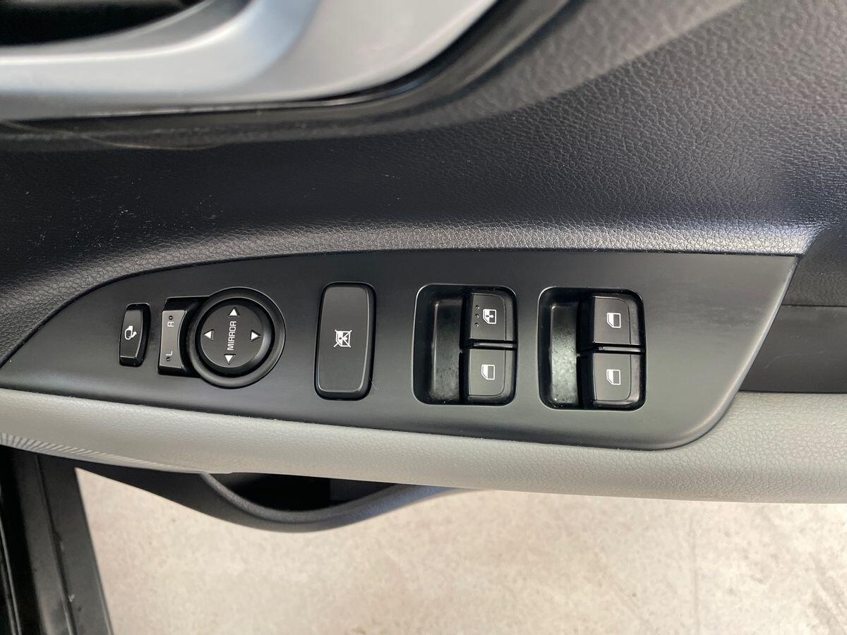 Used Kia Stonic 2019 for sale - 76730895: Photo 20