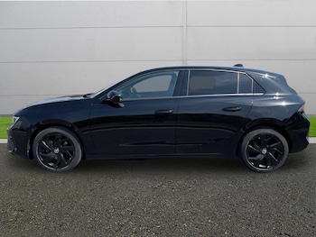 Used Vauxhall Astra 2023 for sale - 79014218: Photo