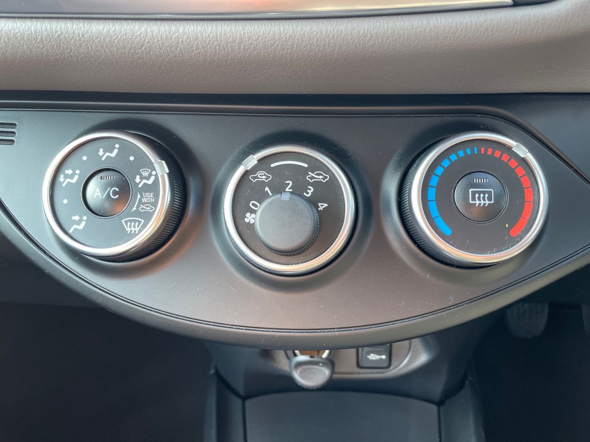 Used Toyota Yaris 2019 for sale - 77739988: Photo 18