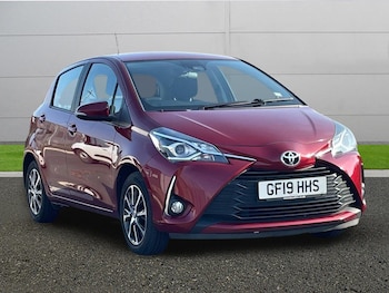 Used Toyota Yaris 2019 for sale - 77739988: Photo