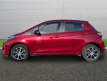 Used Toyota Yaris 2019 for sale - 77739988: Photo