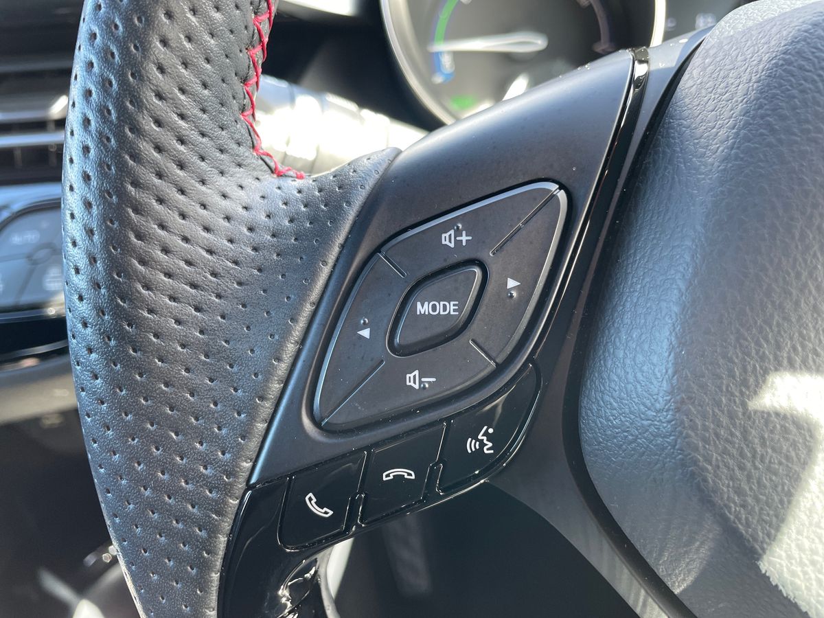 Used Toyota C-HR 2023 for sale - 78022309: Photo 16