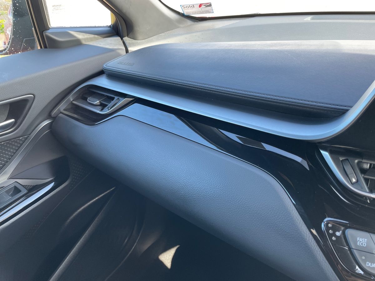 Used Toyota C-HR 2023 for sale - 78022309: Photo 26