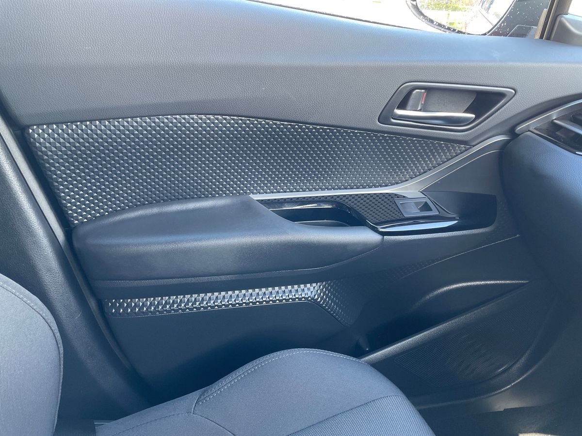 Used Toyota C-HR 2023 for sale - 78022309: Photo 27