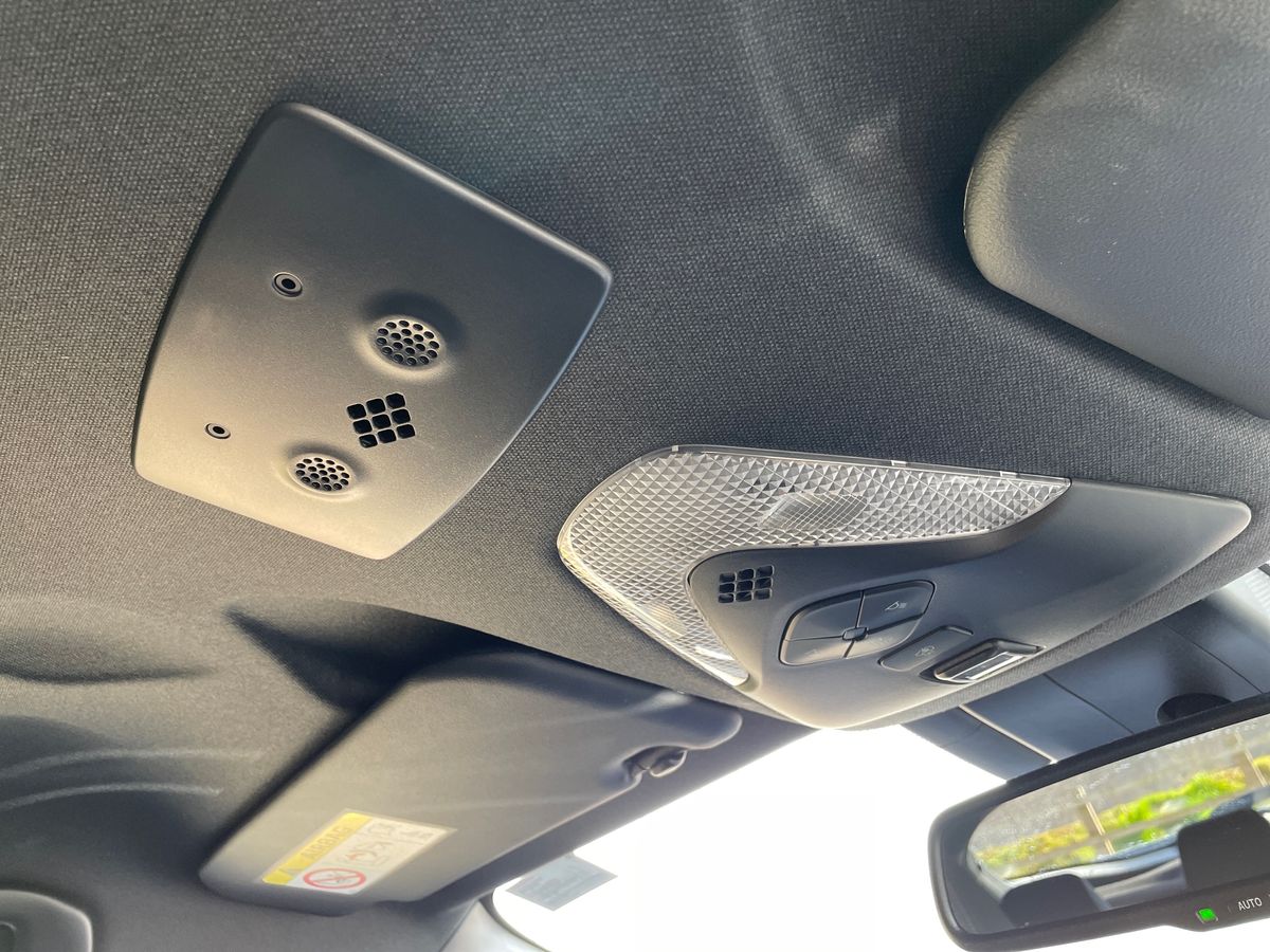 Used Toyota C-HR 2023 for sale - 78022309: Photo 28