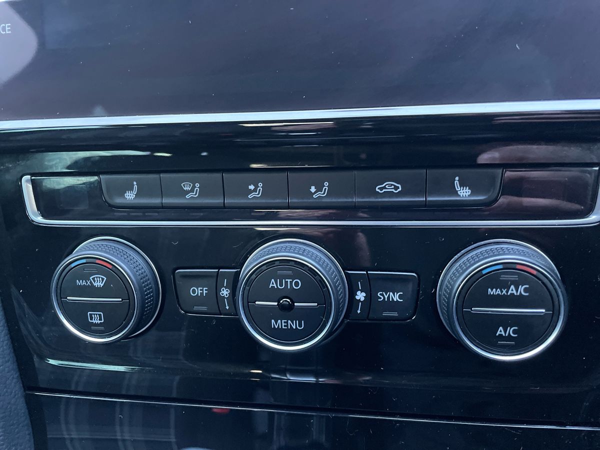 Used Volkswagen Golf 2019 for sale - 77285608: Photo 18