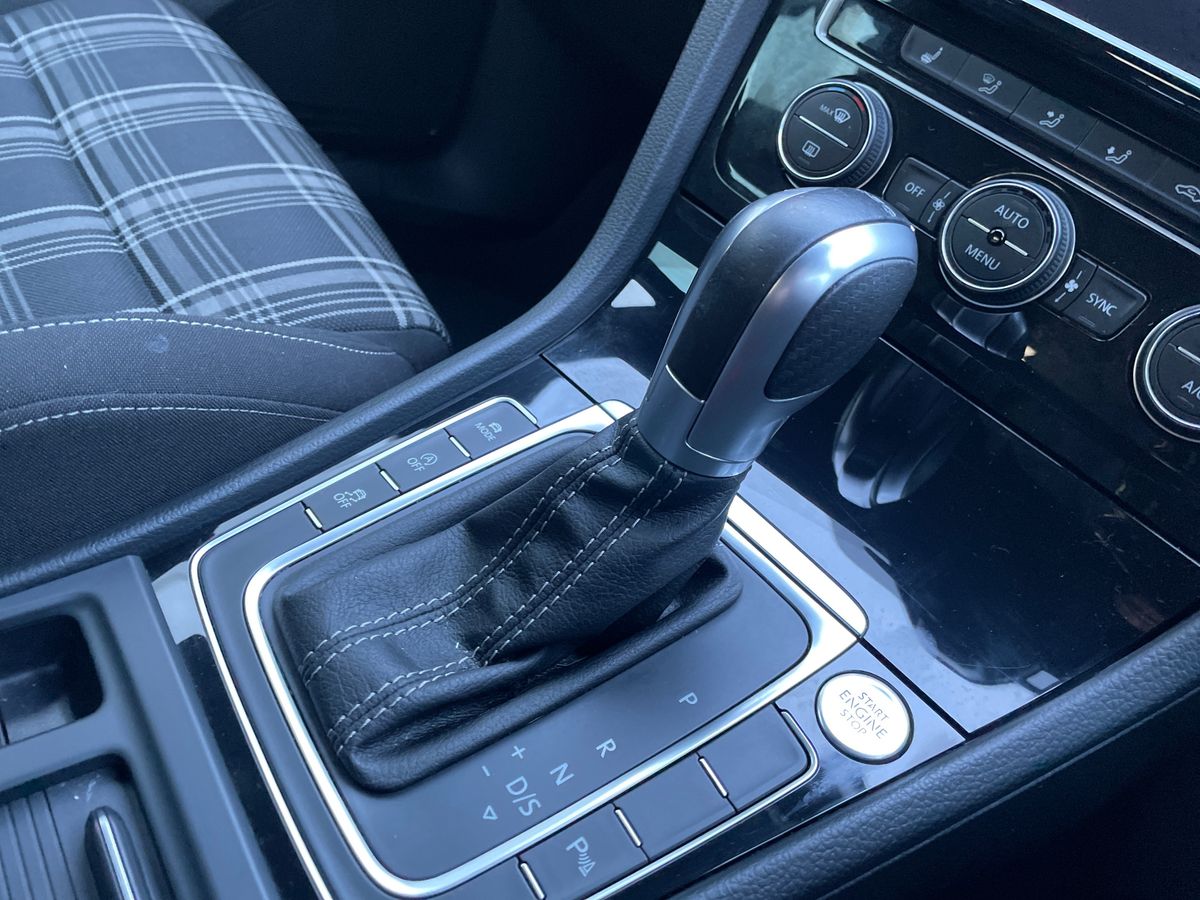 Used Volkswagen Golf 2019 for sale - 77285608: Photo 19