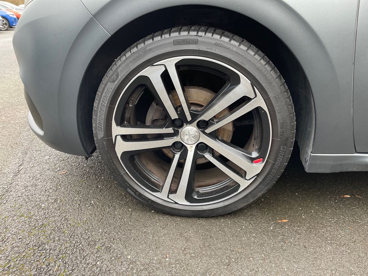 Used Peugeot 208 2017 for sale - 77648102: Photo 9