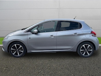 Used Peugeot 208 2019 for sale - 78450268: Photo