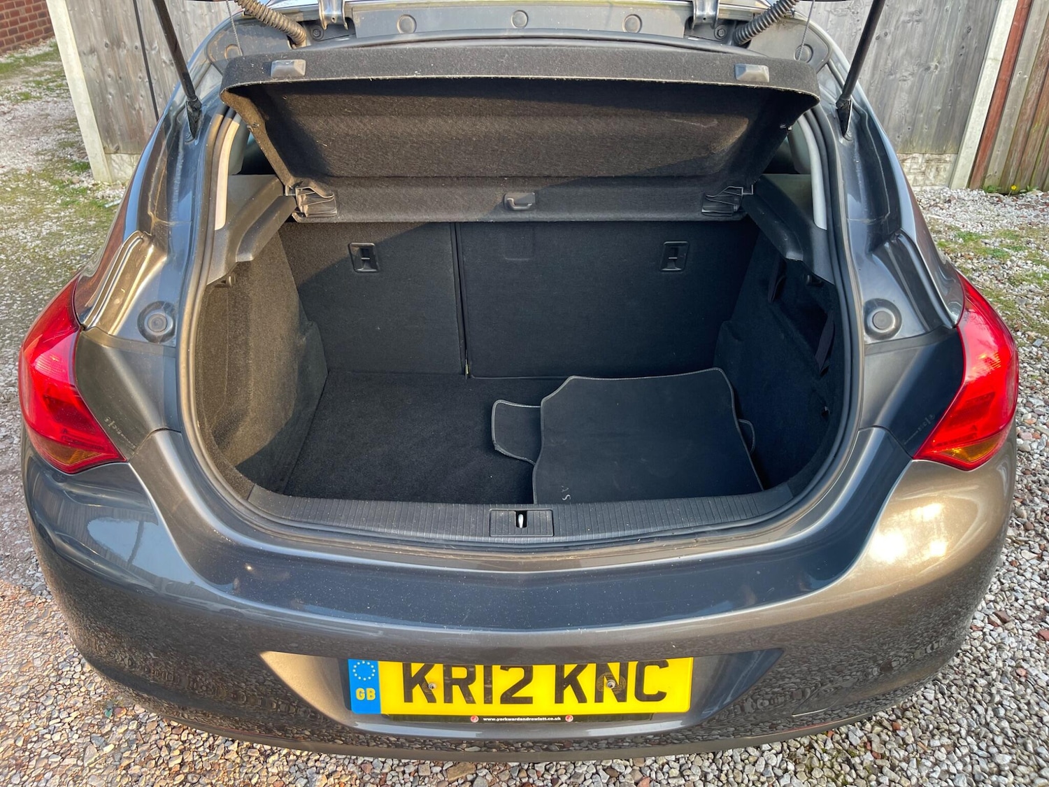 Used Vauxhall Astra 2012 for sale - 77982294: Photo 13