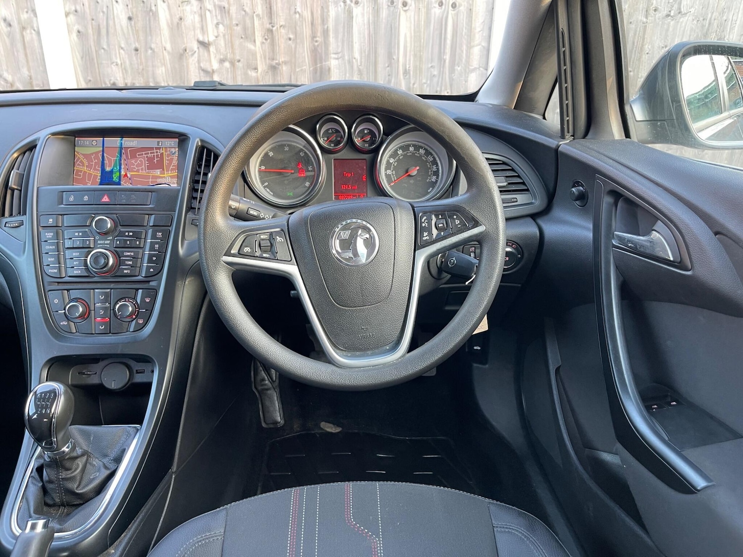 Used Vauxhall Astra 2012 for sale - 77982294: Photo 37