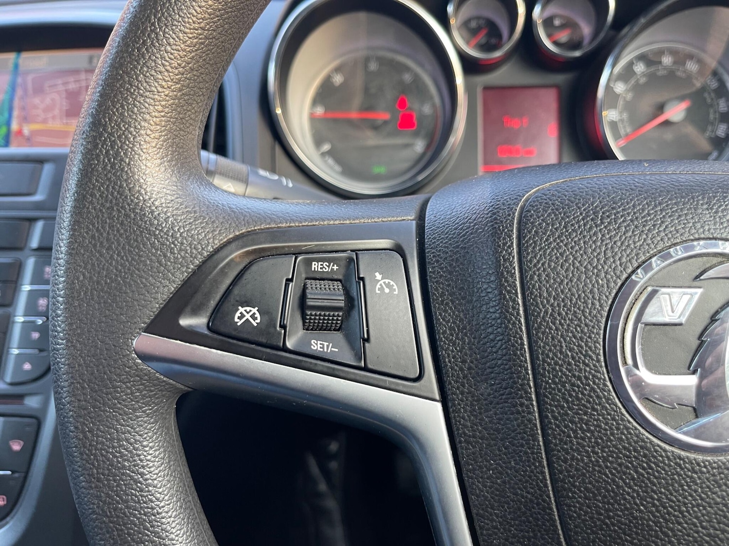 Used Vauxhall Astra 2012 for sale - 77982294: Photo 44