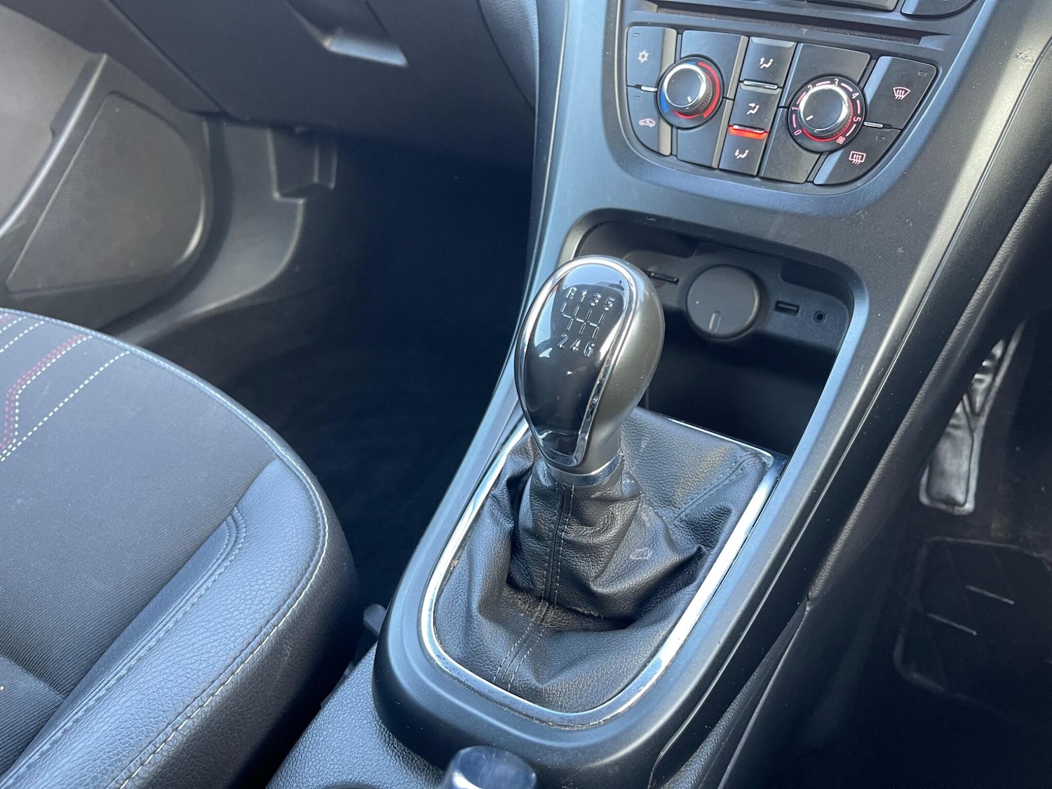 Used Vauxhall Astra 2012 for sale - 77982294: Photo 46