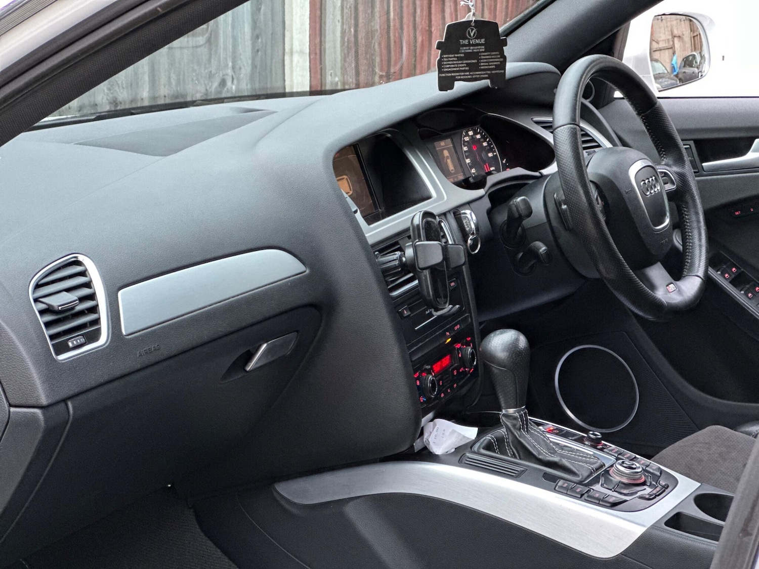 Used Audi A4 2010 for sale - 76473738: Photo 45