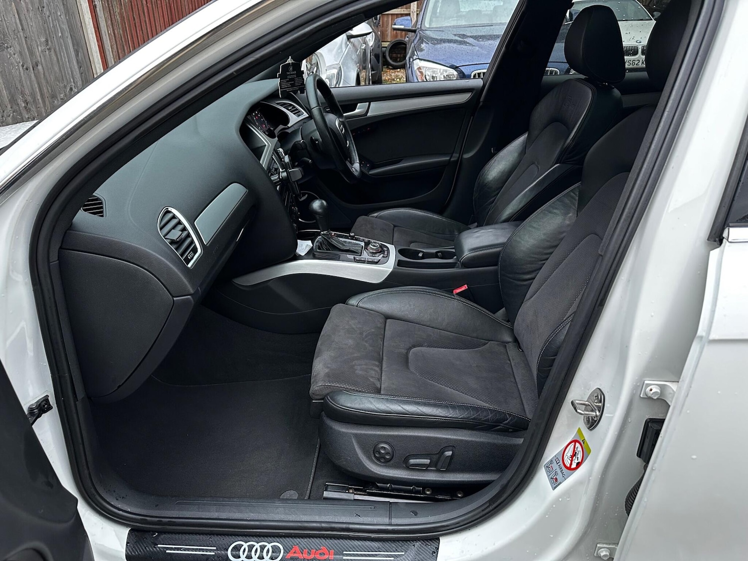 Used Audi A4 2010 for sale - 76473738: Photo 46