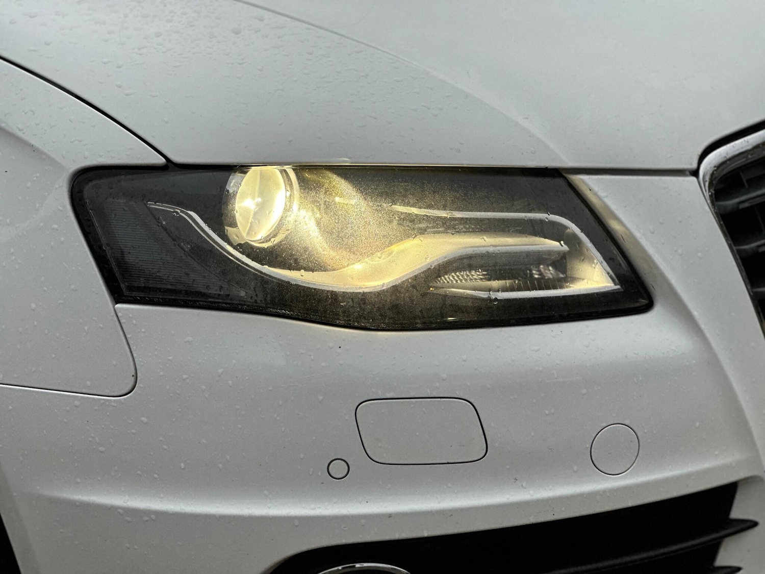 Used Audi A4 2010 for sale - 76473738: Photo 8