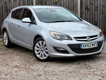 Used Vauxhall Astra 2012 for sale - 77496956: Photo