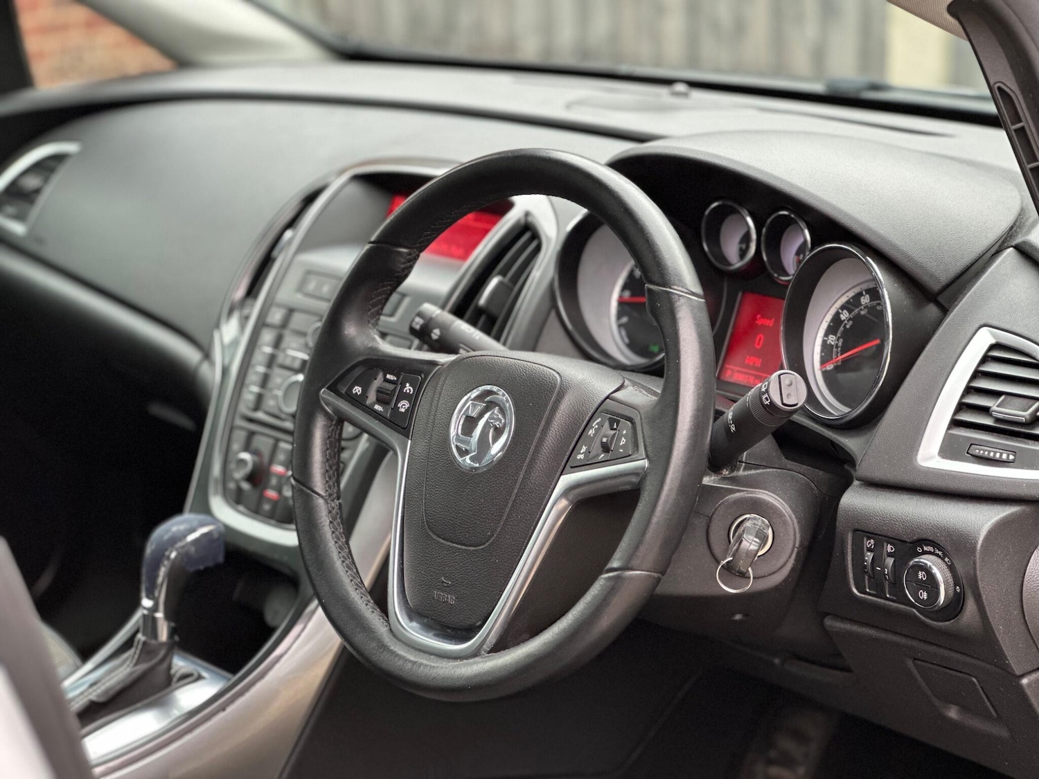 Used Vauxhall Astra for sale - 77496956: Photo 28