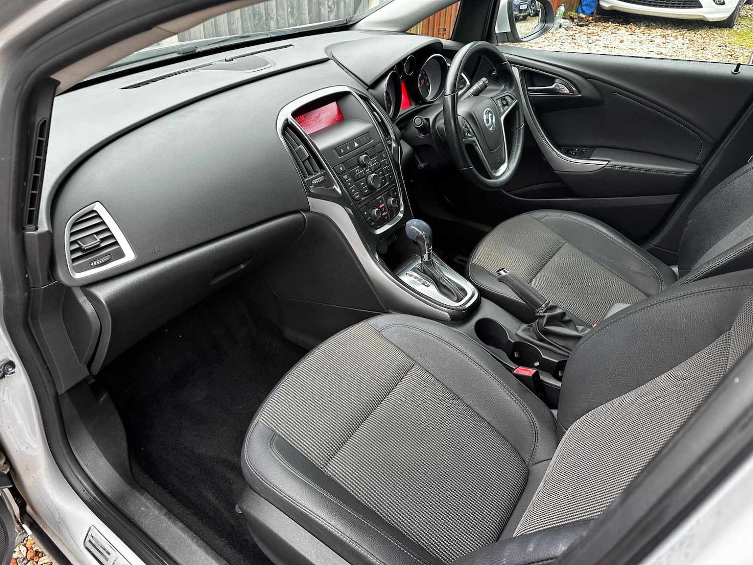 Used Vauxhall Astra for sale - 77496956: Photo 33