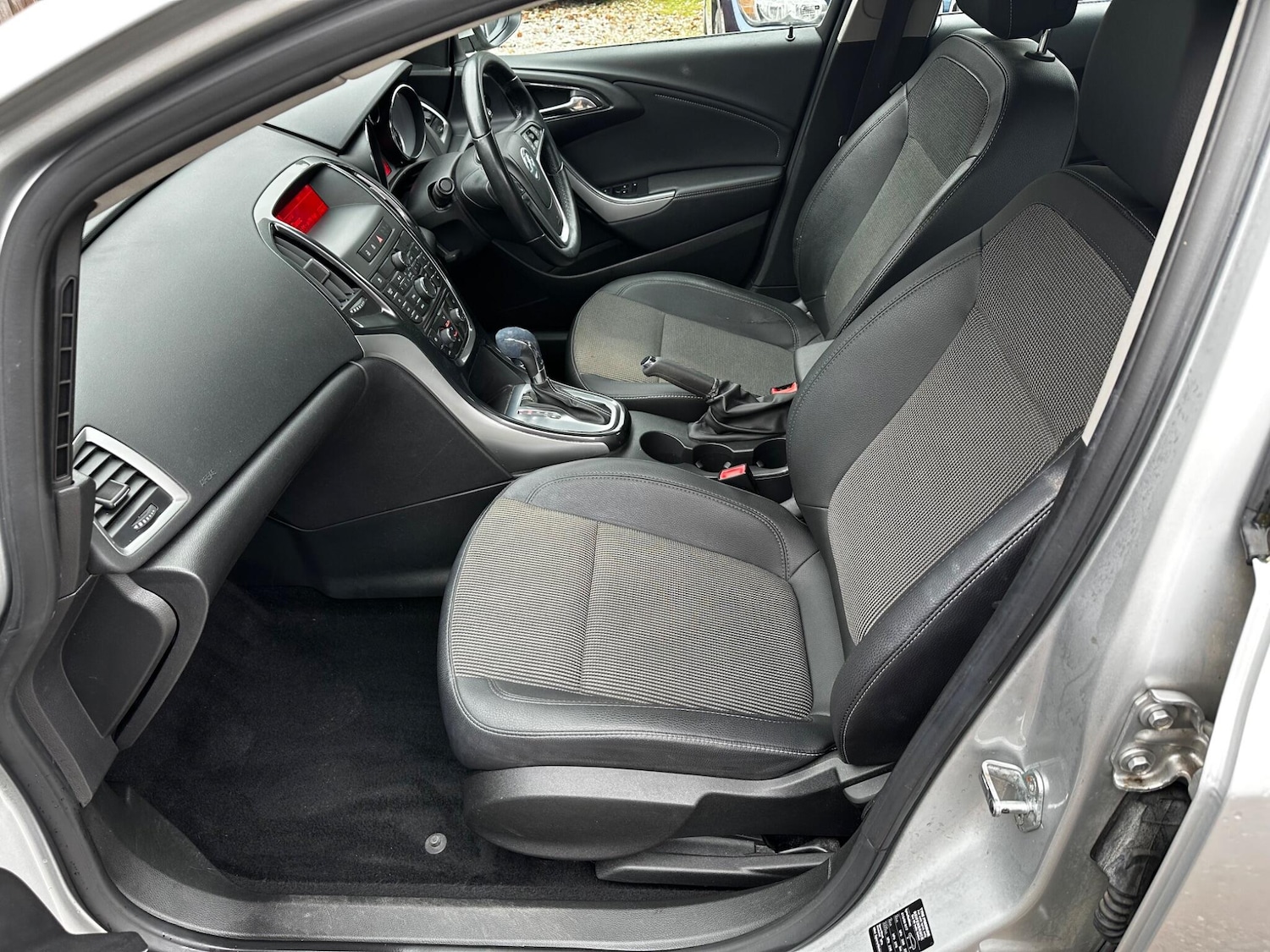 Used Vauxhall Astra for sale - 77496956: Photo 34