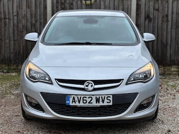 Used Vauxhall Astra 2012 for sale - 77496956: Photo