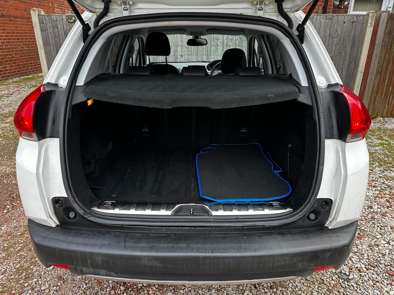 Used Peugeot 2008 2014 for sale - 77737356: Photo 22