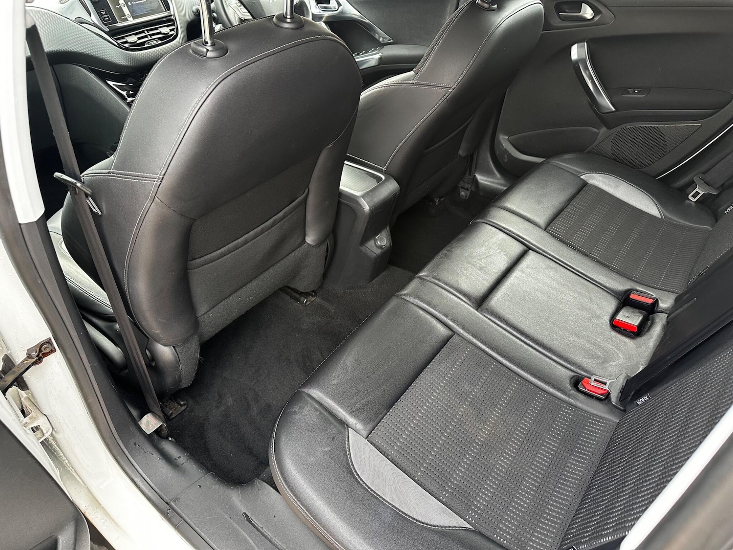 Used Peugeot 2008 2014 for sale - 77737356: Photo 34