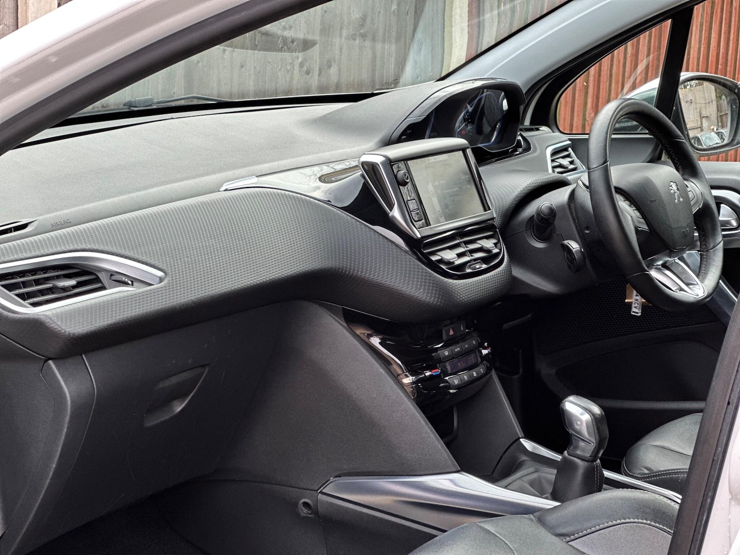 Used Peugeot 2008 2014 for sale - 77737356: Photo 39