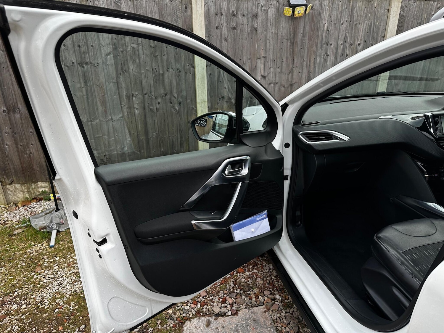 Used Peugeot 2008 2014 for sale - 77737356: Photo 40