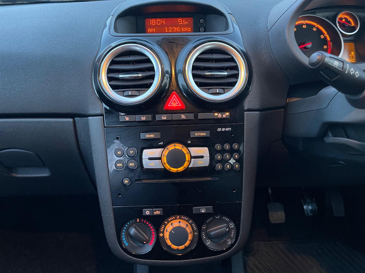 Used Vauxhall Corsa for sale - 77853204: Photo 37