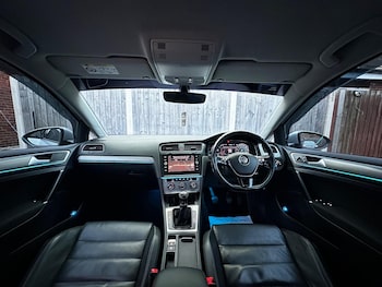 Used Volkswagen Golf 2017 for sale - 77376918: Photo