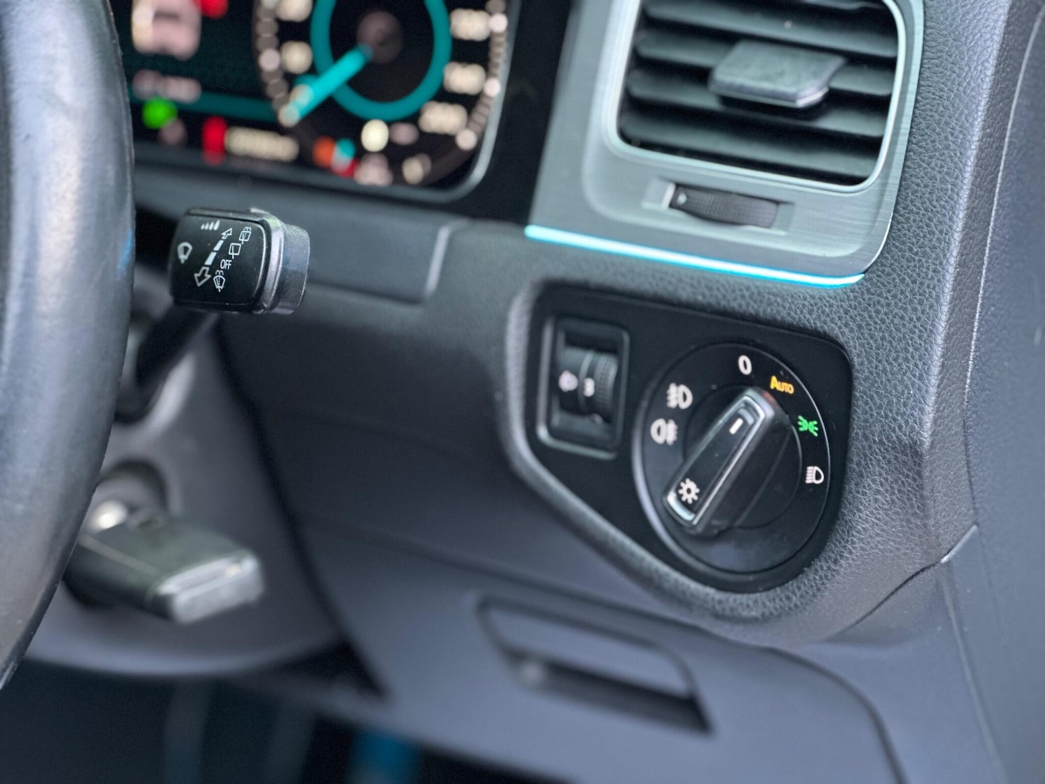 Used Volkswagen Golf 2017 for sale - 77376918: Photo 30