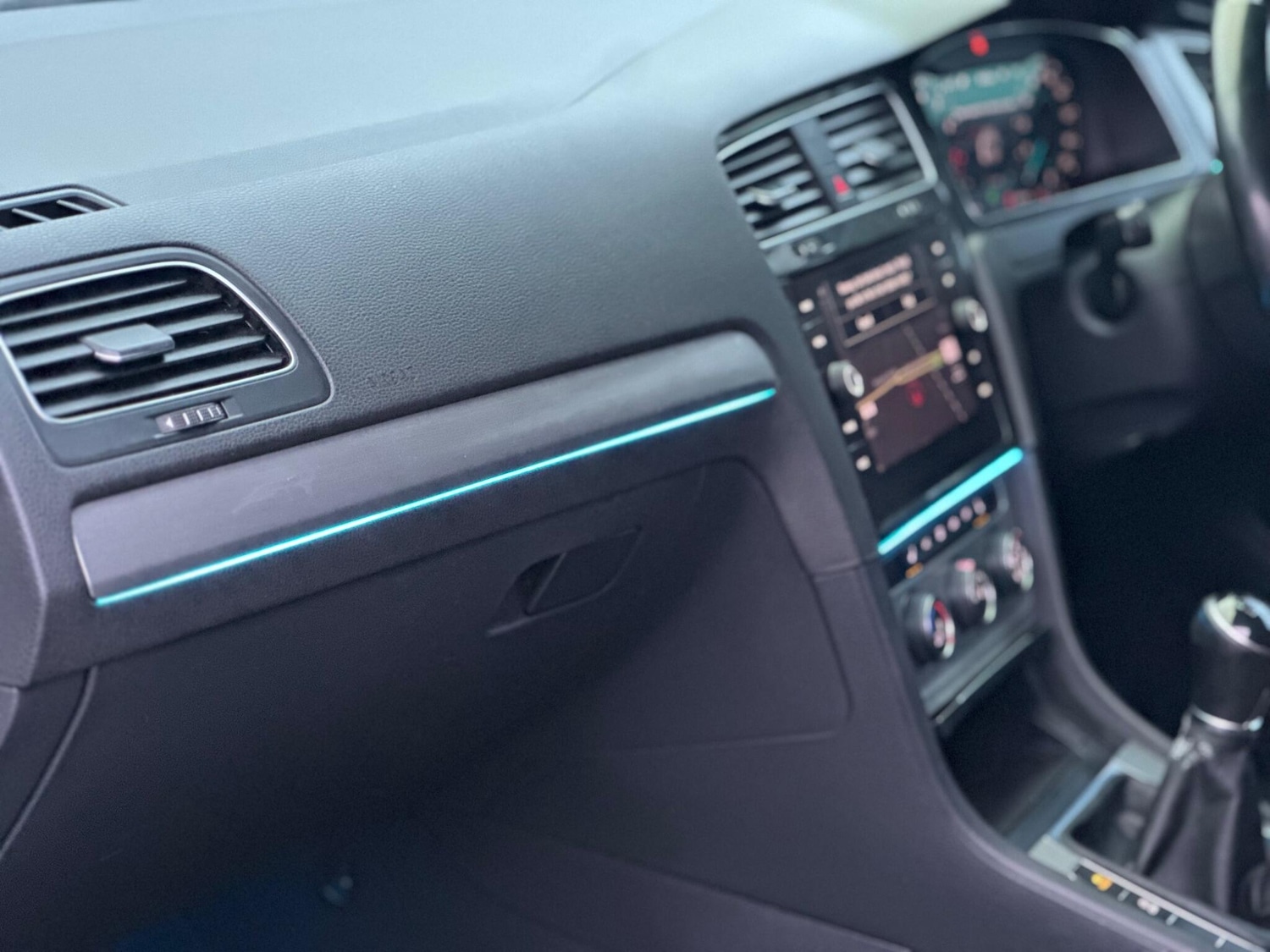 Used Volkswagen Golf 2017 for sale - 77376918: Photo 43