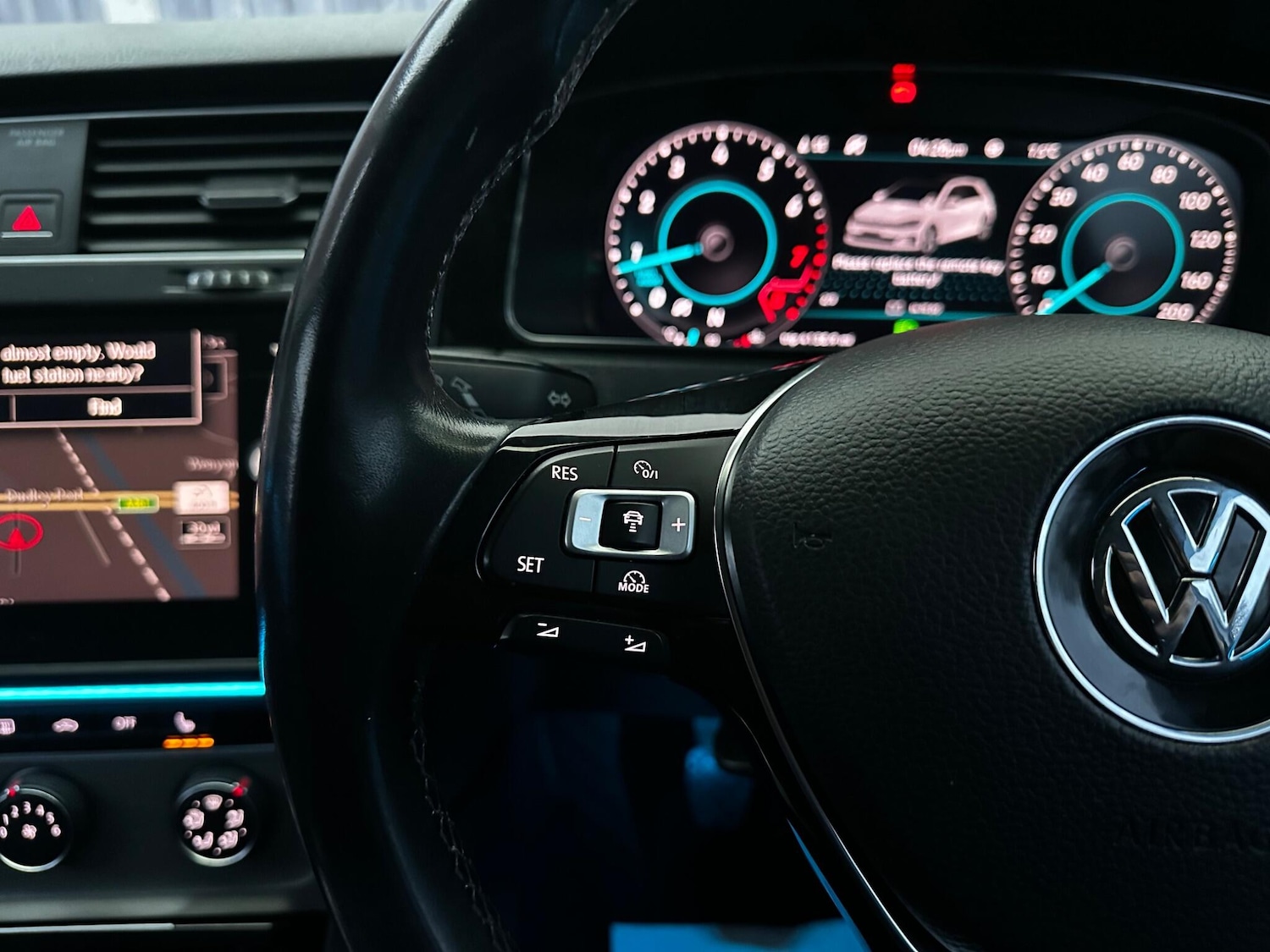 Used Volkswagen Golf 2017 for sale - 77376918: Photo 53