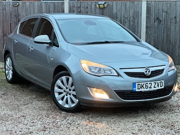 Used Vauxhall Astra 2012 for sale - 77377016: Photo