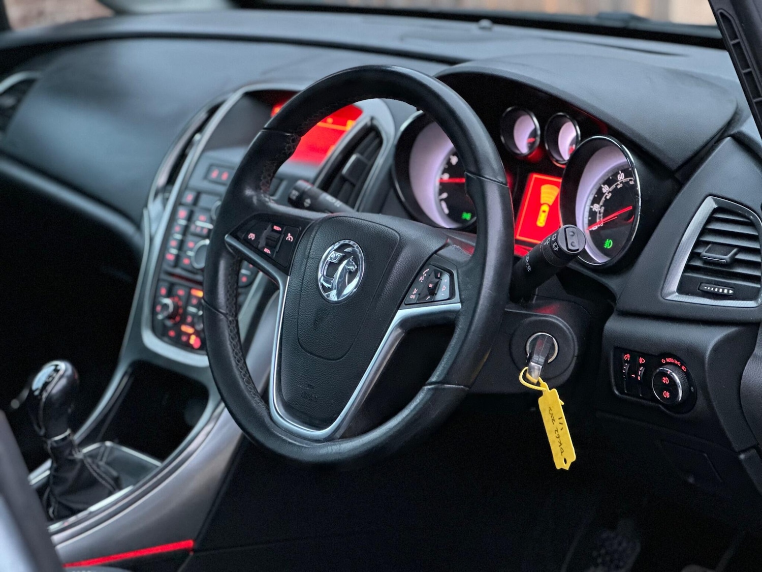 Used Vauxhall Astra 2012 for sale - 77377016: Photo 20