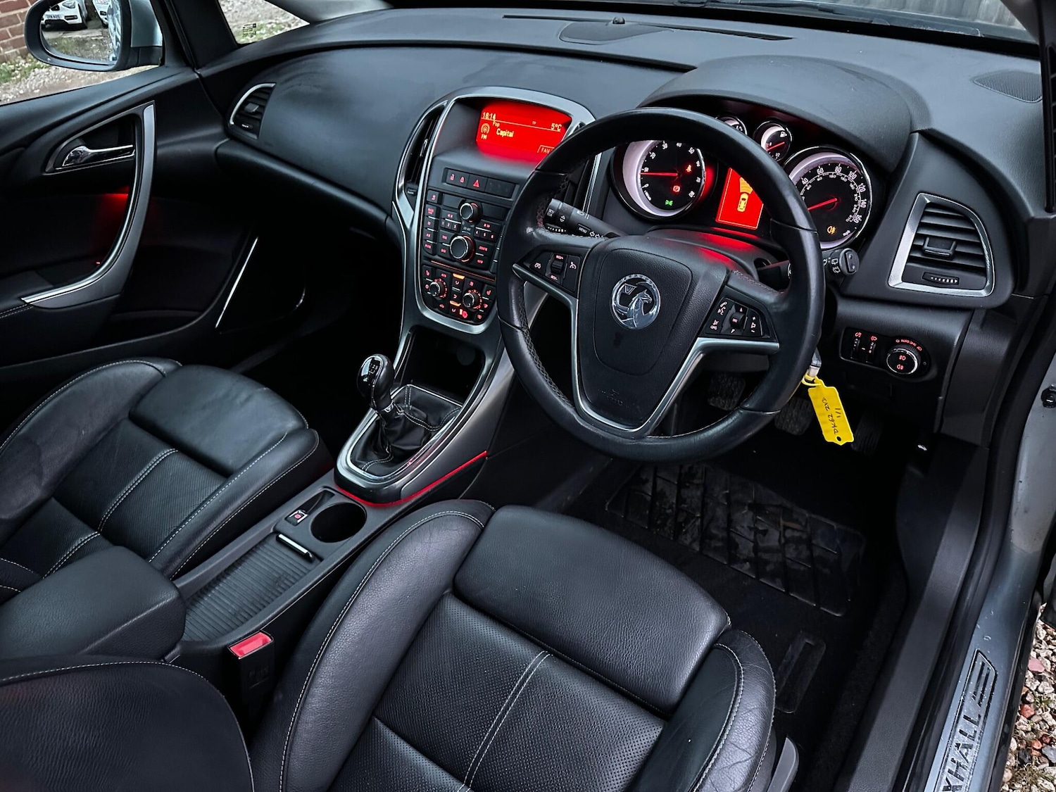 Used Vauxhall Astra 2012 for sale - 77377016: Photo 25