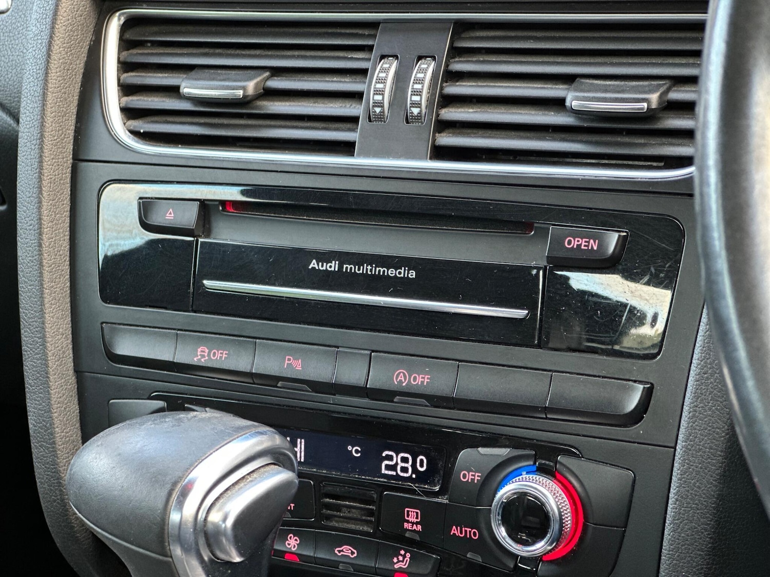 Used Audi A4 2013 for sale - 77074014: Photo 52