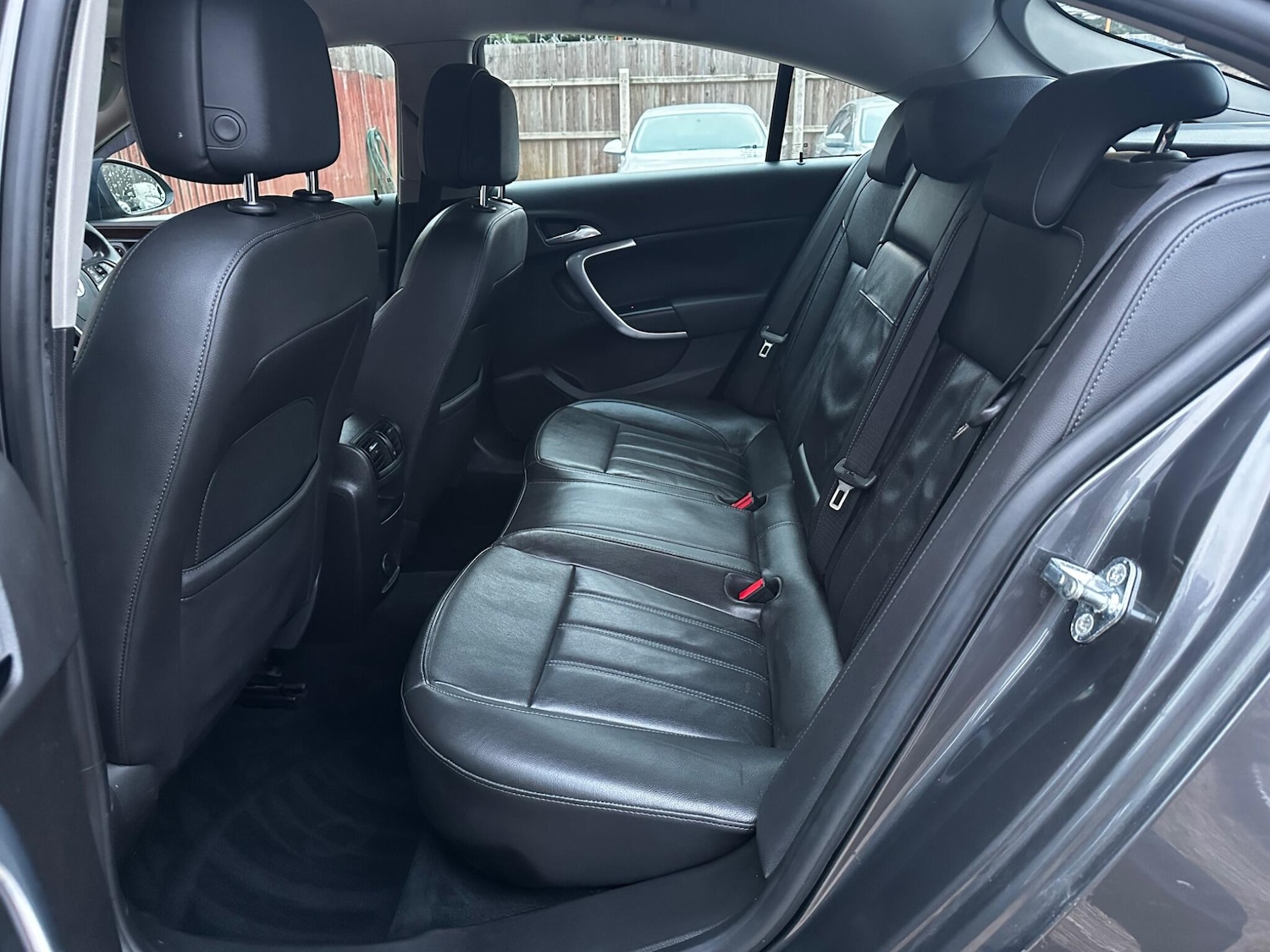 Used Vauxhall Insignia 2011 for sale - 77737358: Photo 43