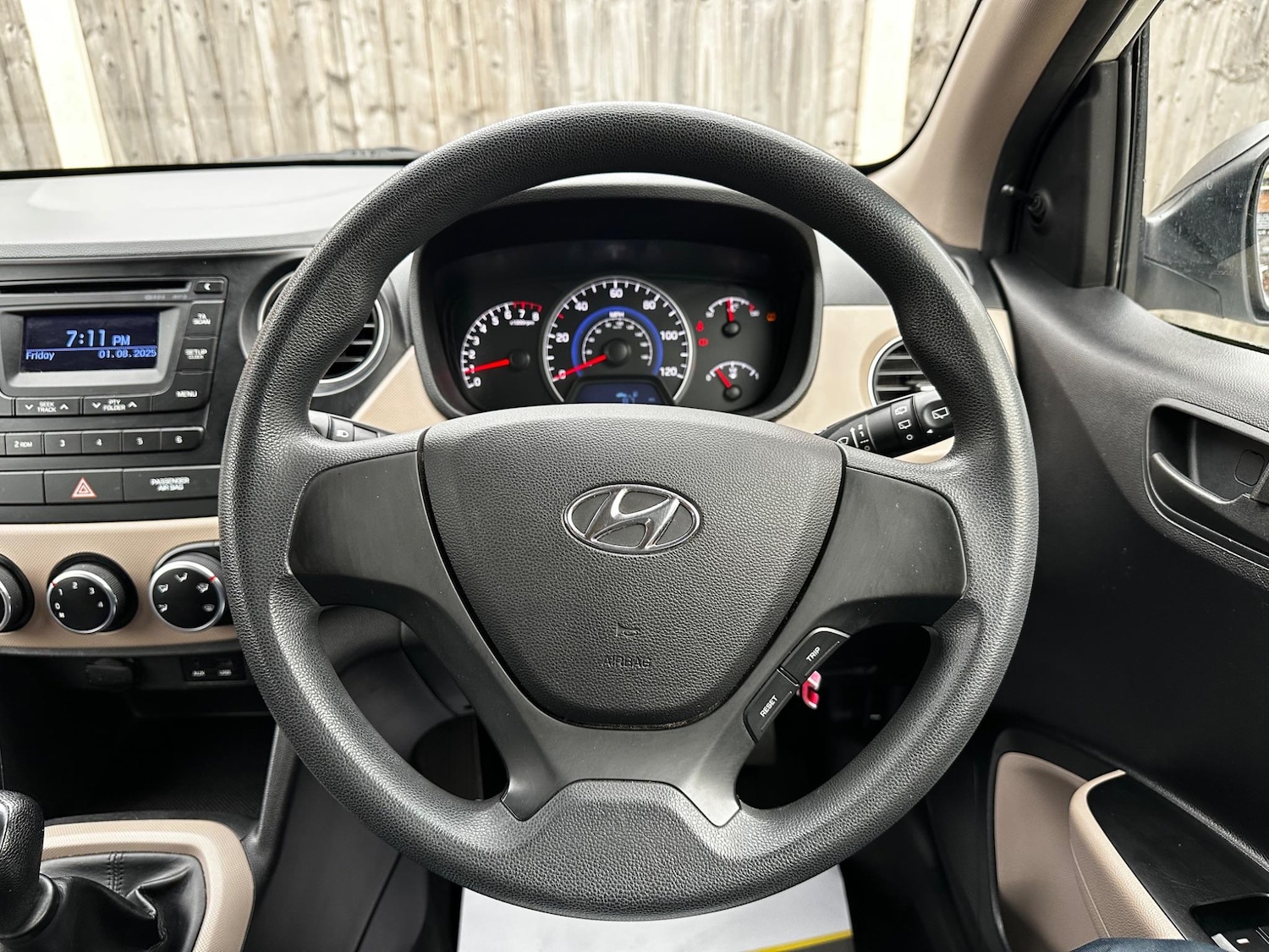 Used Hyundai i10 2015 for sale - 76013435: Photo 29