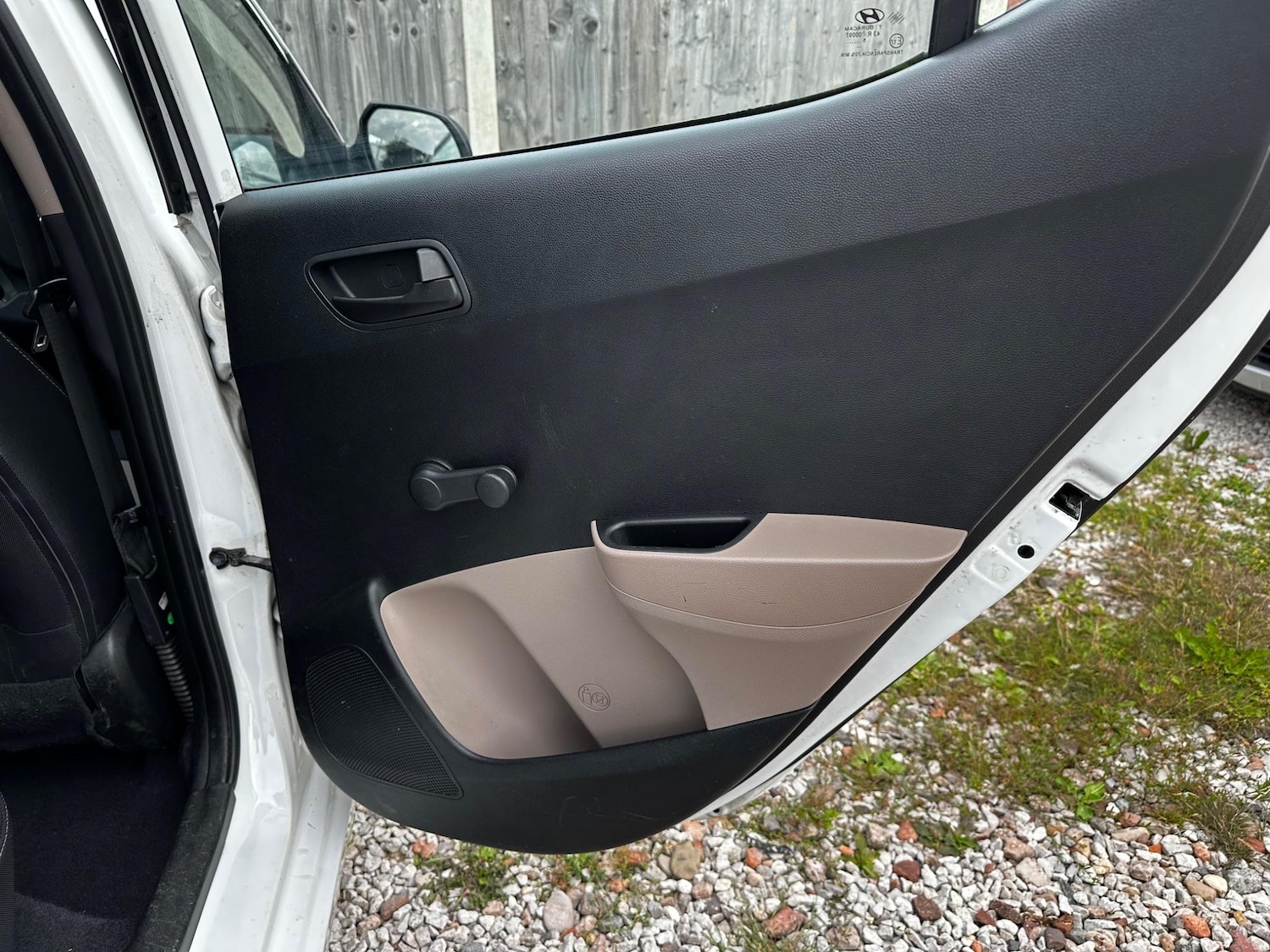Used Hyundai i10 2015 for sale - 76013435: Photo 30
