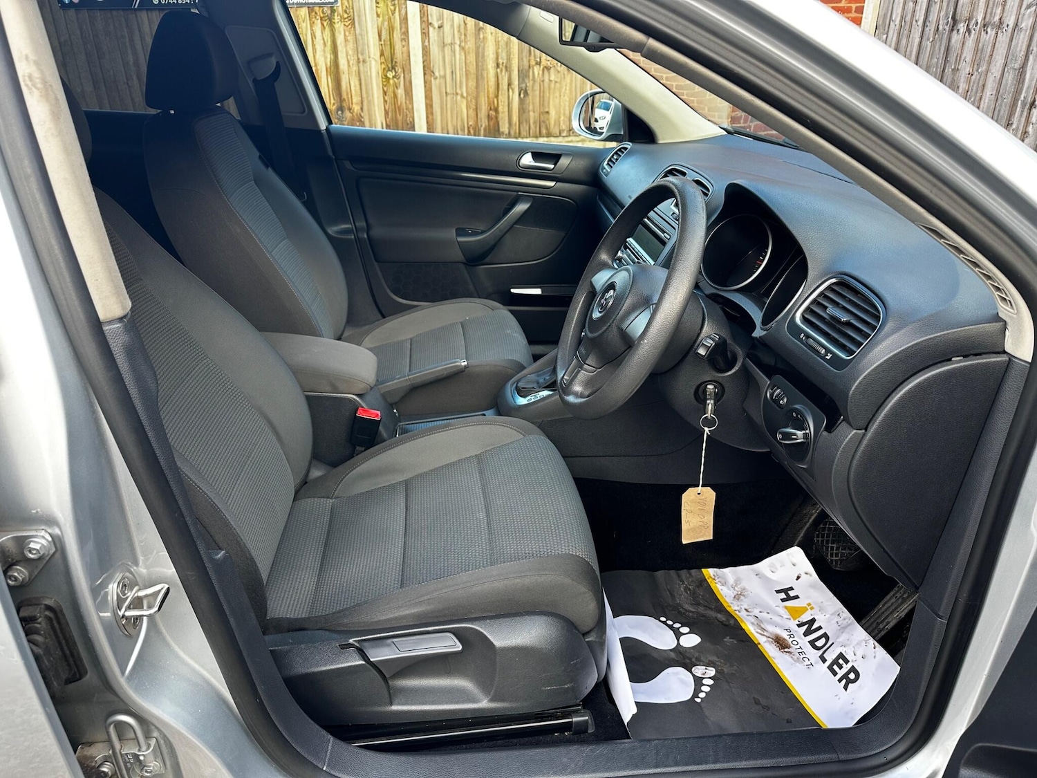 Used Volkswagen Golf 2011 for sale - 77377104: Photo 20