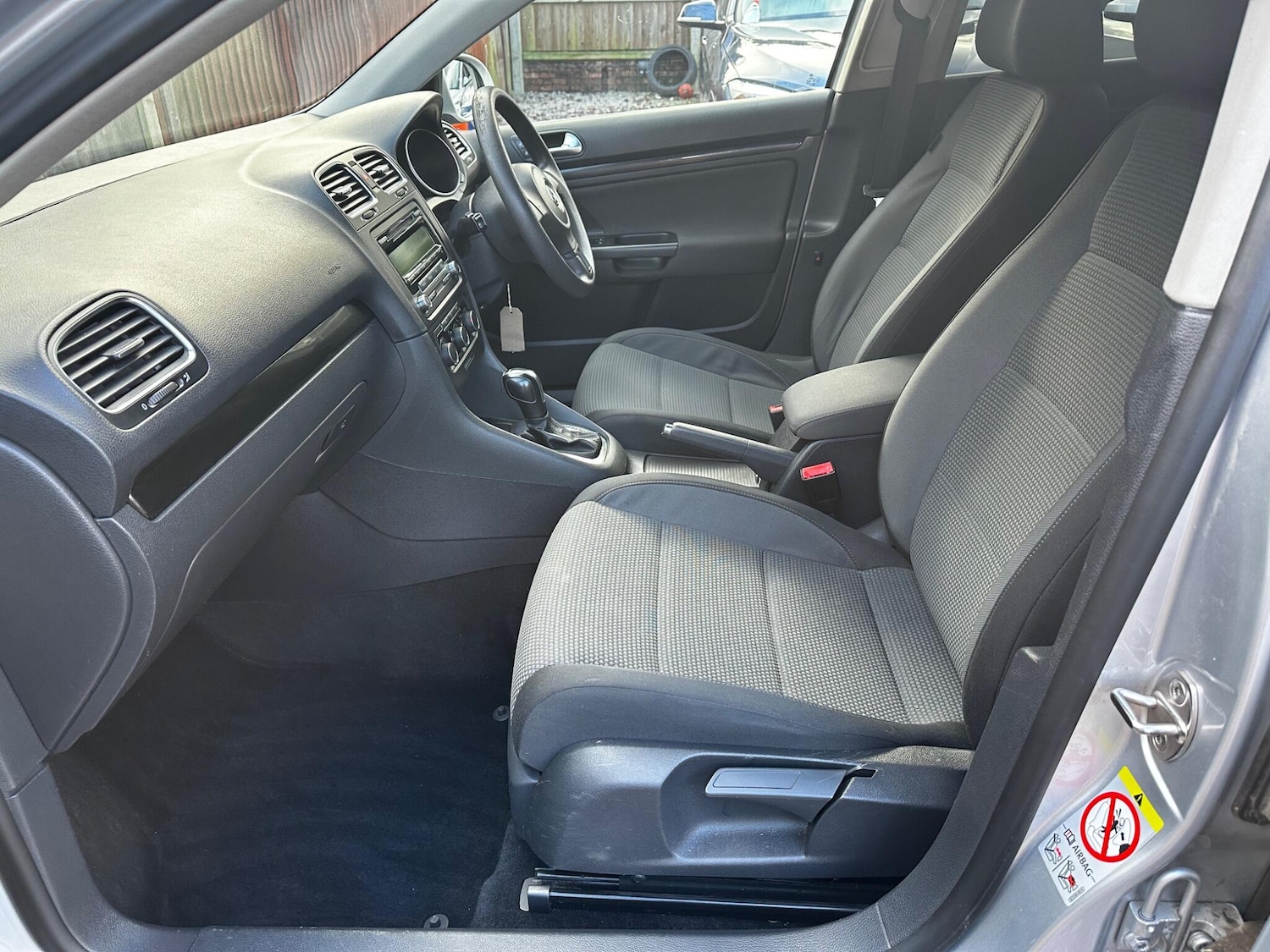 Used Volkswagen Golf 2011 for sale - 77377104: Photo 30