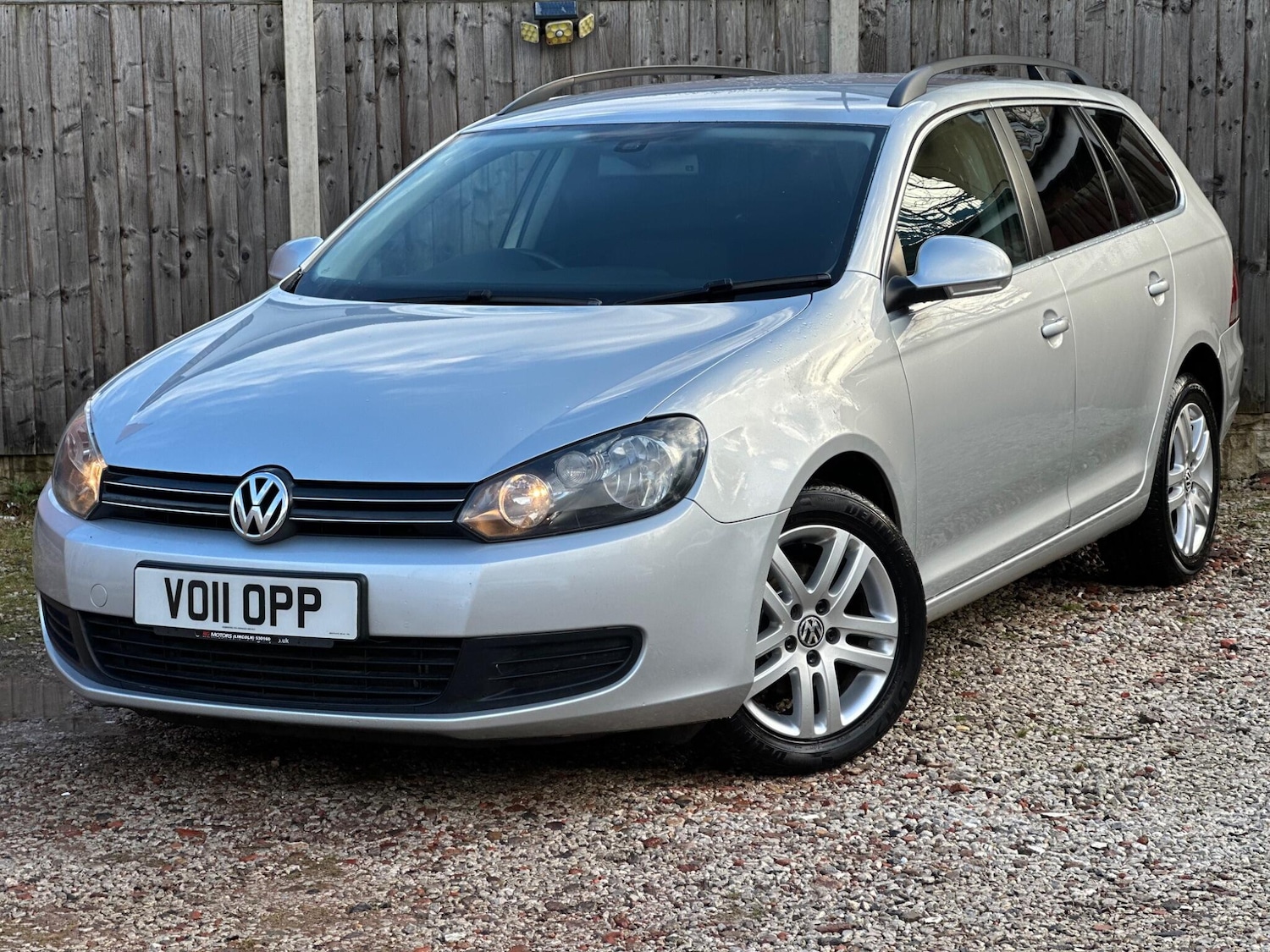 Used Volkswagen Golf 2011 for sale - 77377104: Photo 4