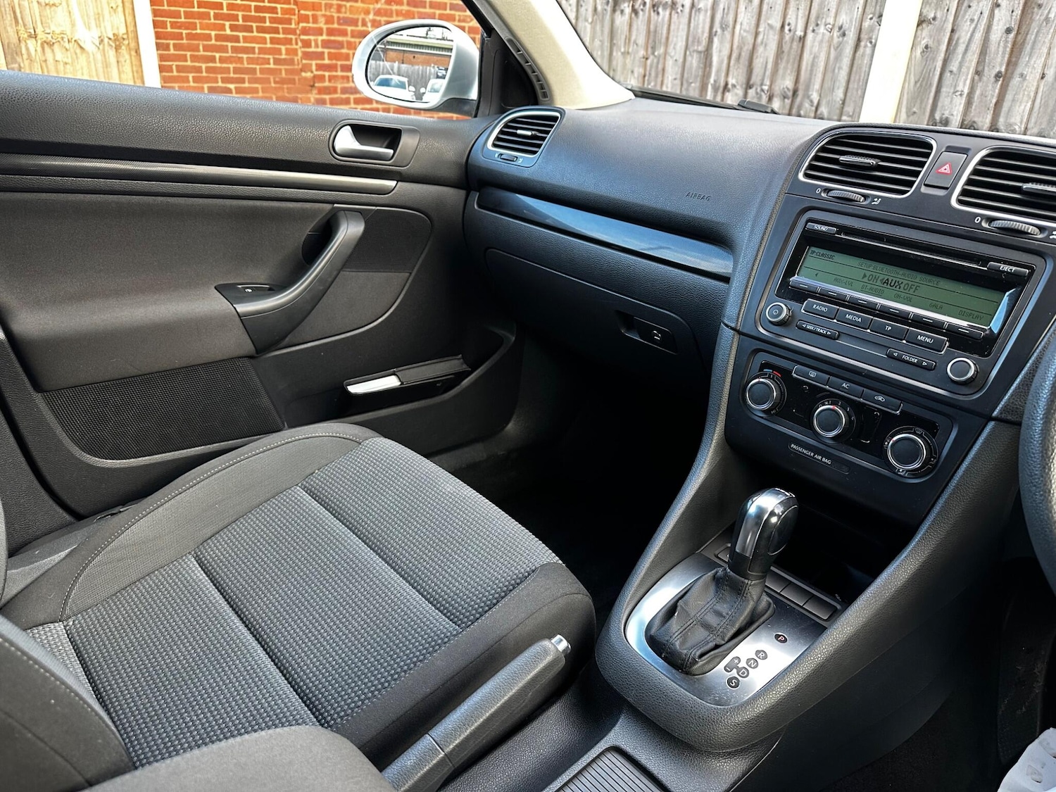 Used Volkswagen Golf 2011 for sale - 77377104: Photo 43