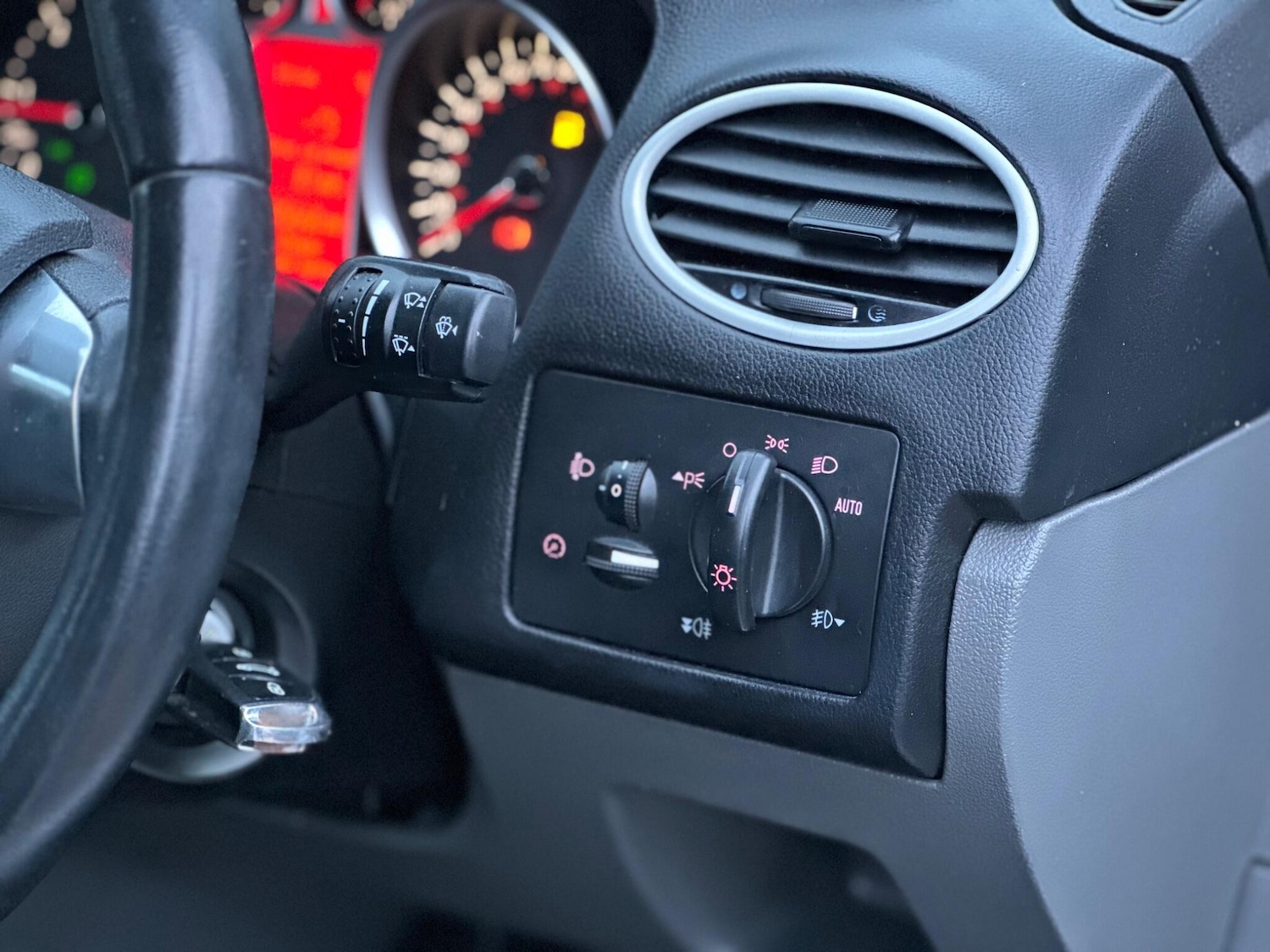 Used Ford Focus 2011 for sale - 77395673: Photo 24