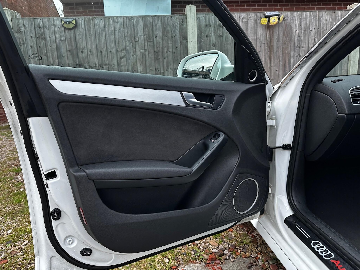 Used Audi A4 2010 for sale - 76995324: Photo 54